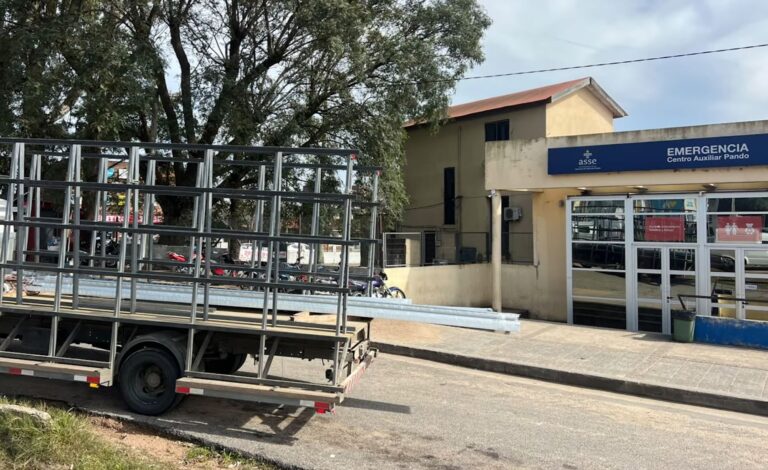 CACE entregó materiales al Hospital de Pando con lo recaudado en el cuadrangular benéfico