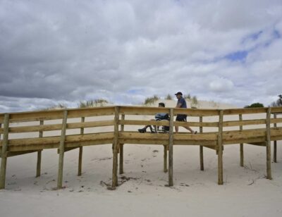 Comenzó el mantenimiento de las bajadas a las playas en Canelones