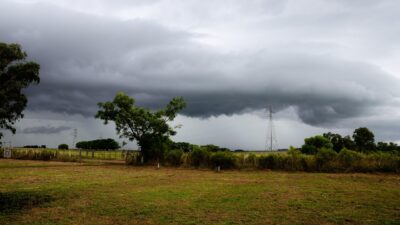 Tiempo inestable, húmedo y con tormentas